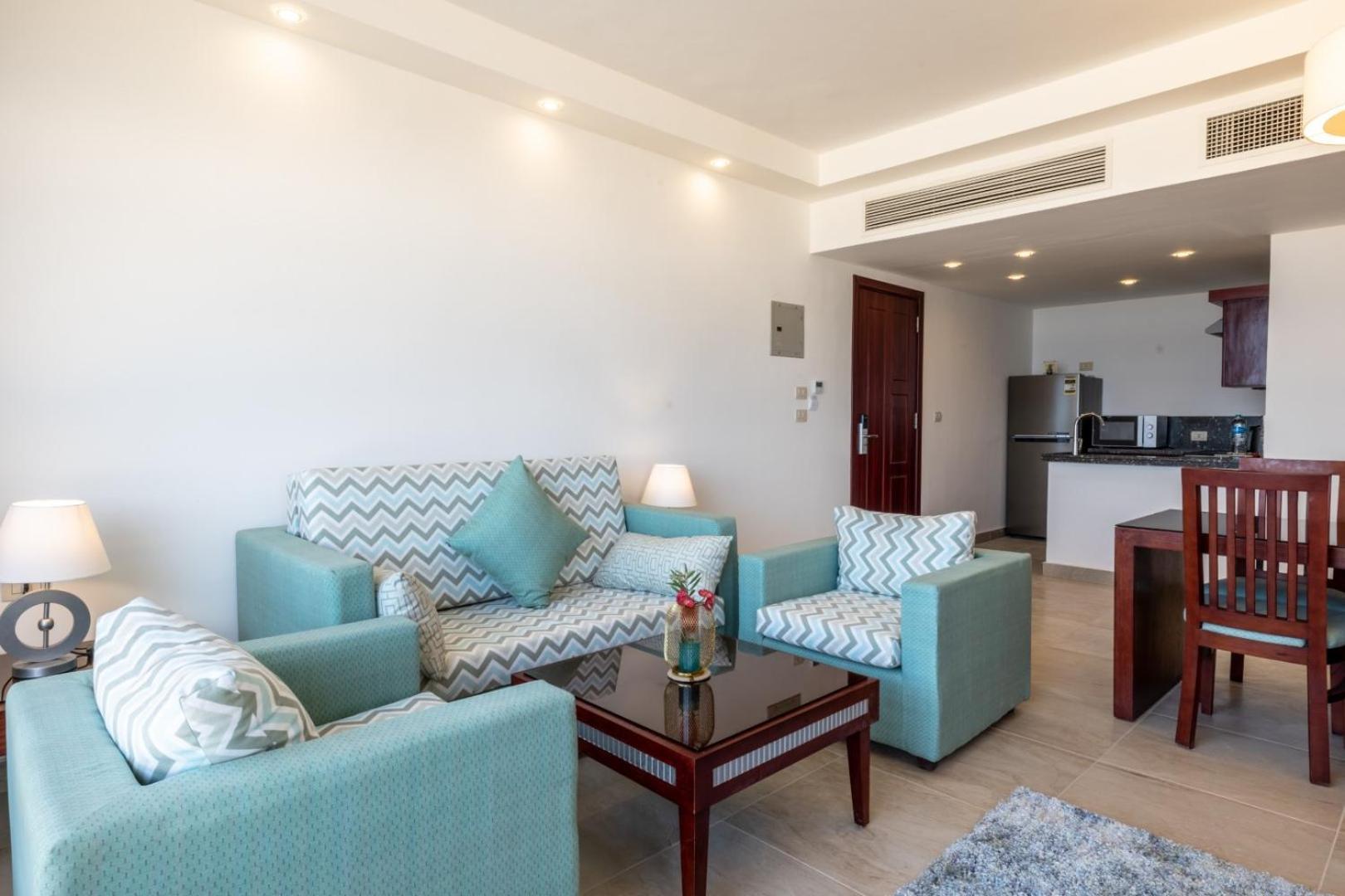 Oyster Bay Beach Resort Abu Dabbab Bagian luar foto