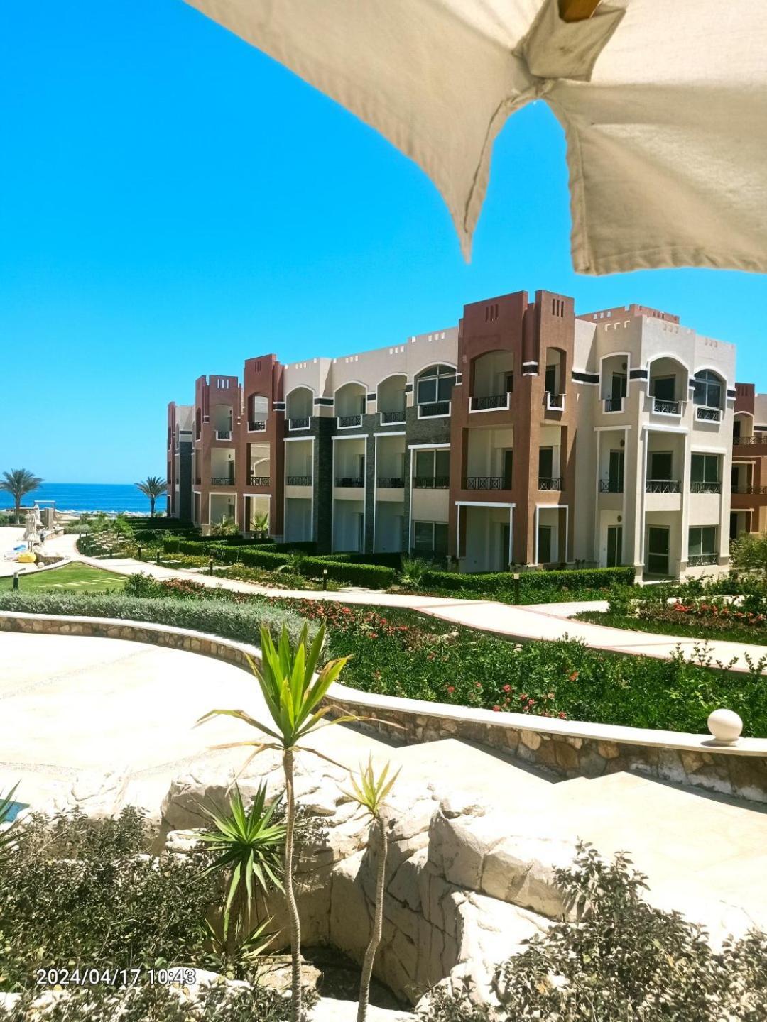Oyster Bay Beach Resort Abu Dabbab Bagian luar foto