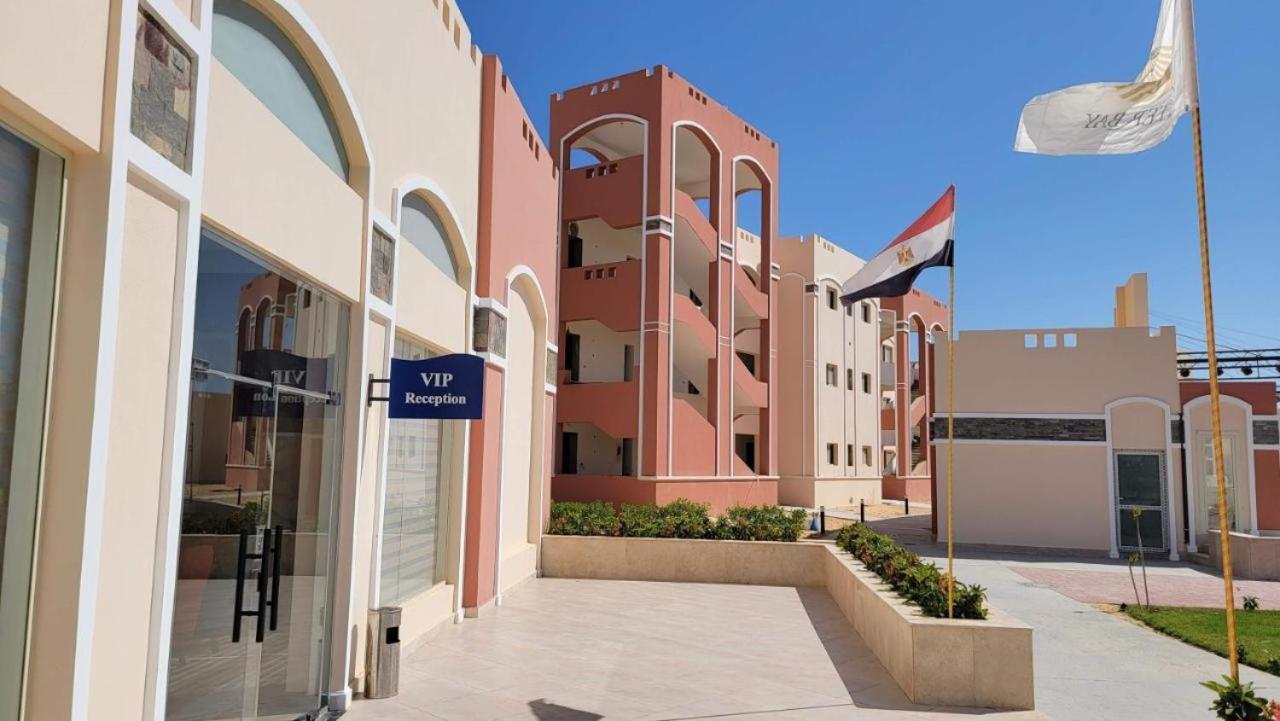 Oyster Bay Beach Resort Abu Dabbab Bagian luar foto