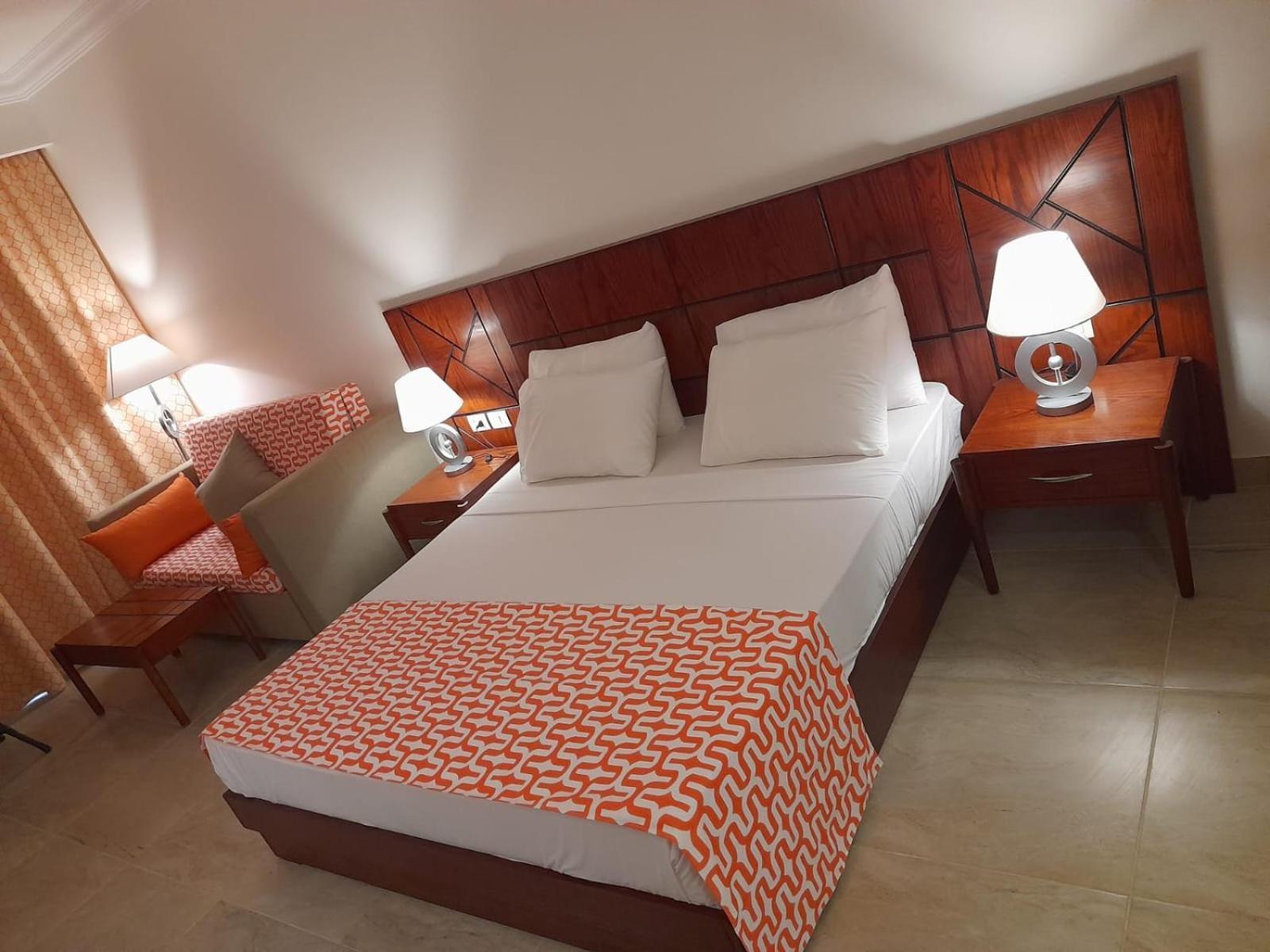 Oyster Bay Beach Resort Abu Dabbab Bagian luar foto