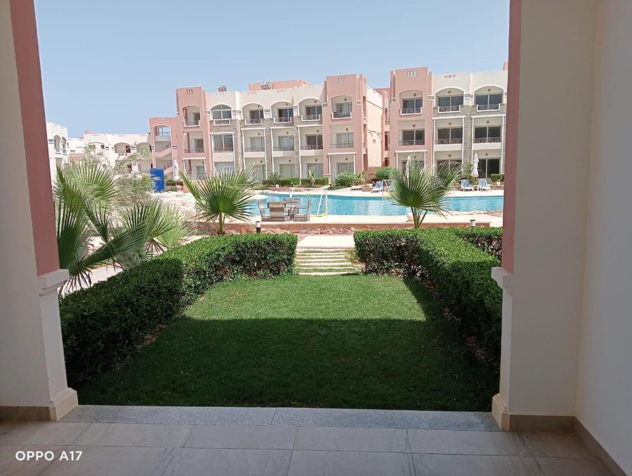 Oyster Bay Beach Resort Abu Dabbab Bagian luar foto