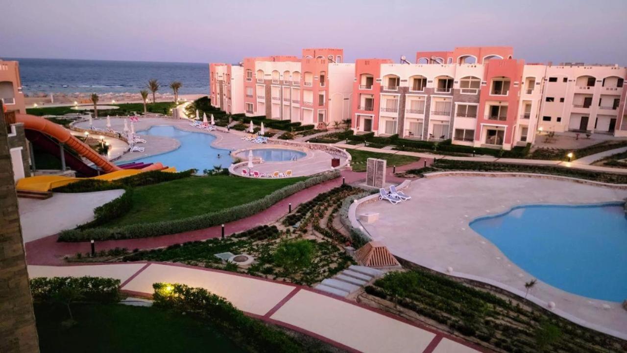 Oyster Bay Beach Resort Abu Dabbab Bagian luar foto